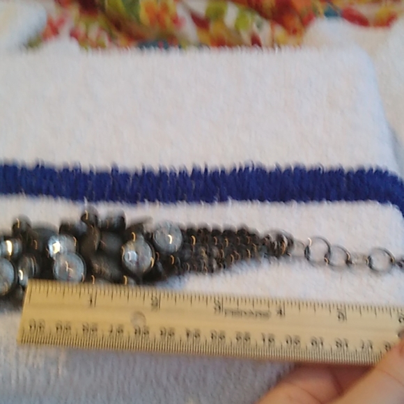 Chunky metal blinged necklace - Picture 7 of 7